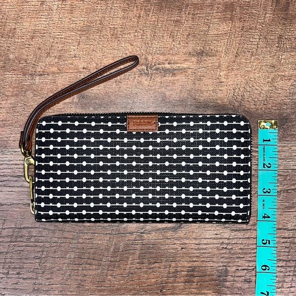 Fossil RFID Wristlet 👛 Like New! - Picture 14 of 14